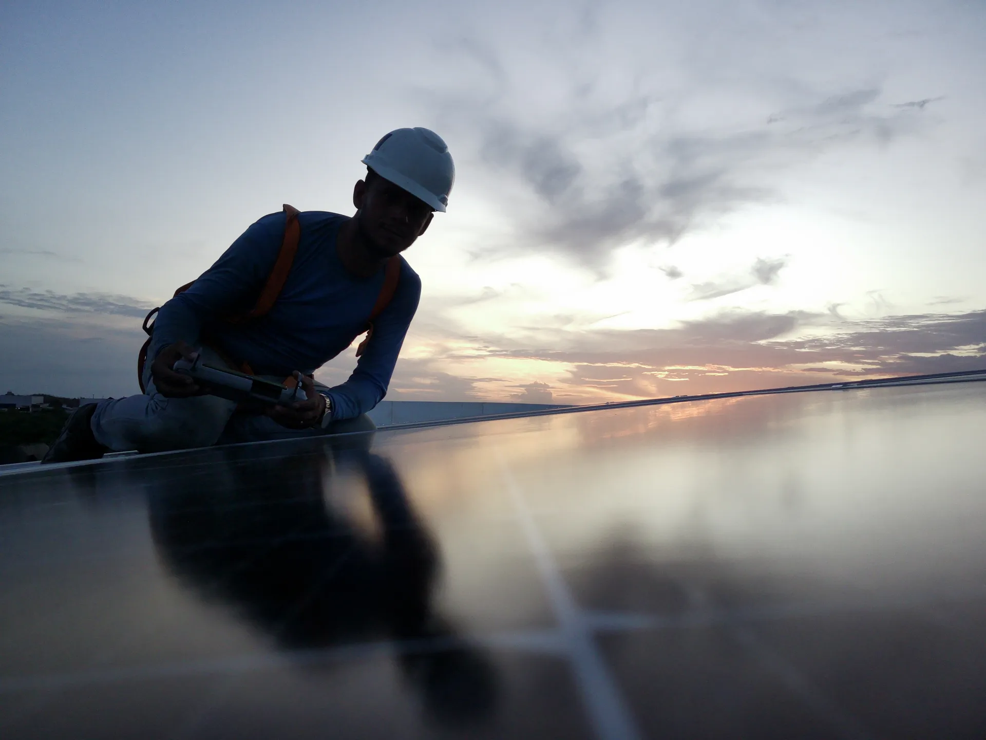 Equipe técnica da Solar Energy em campo